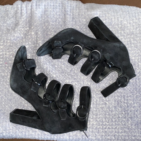 Kendall Kylie Black Suede Heels With Buckle’s and Back Zip at Heel - Picture 5 of 6